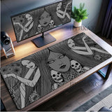 Black and white Mouse Pad Cute HD branco Desk Pad Extended Gaming Keyboard Mats Large XXL Gamer Collage Horror Anime Mousepad
